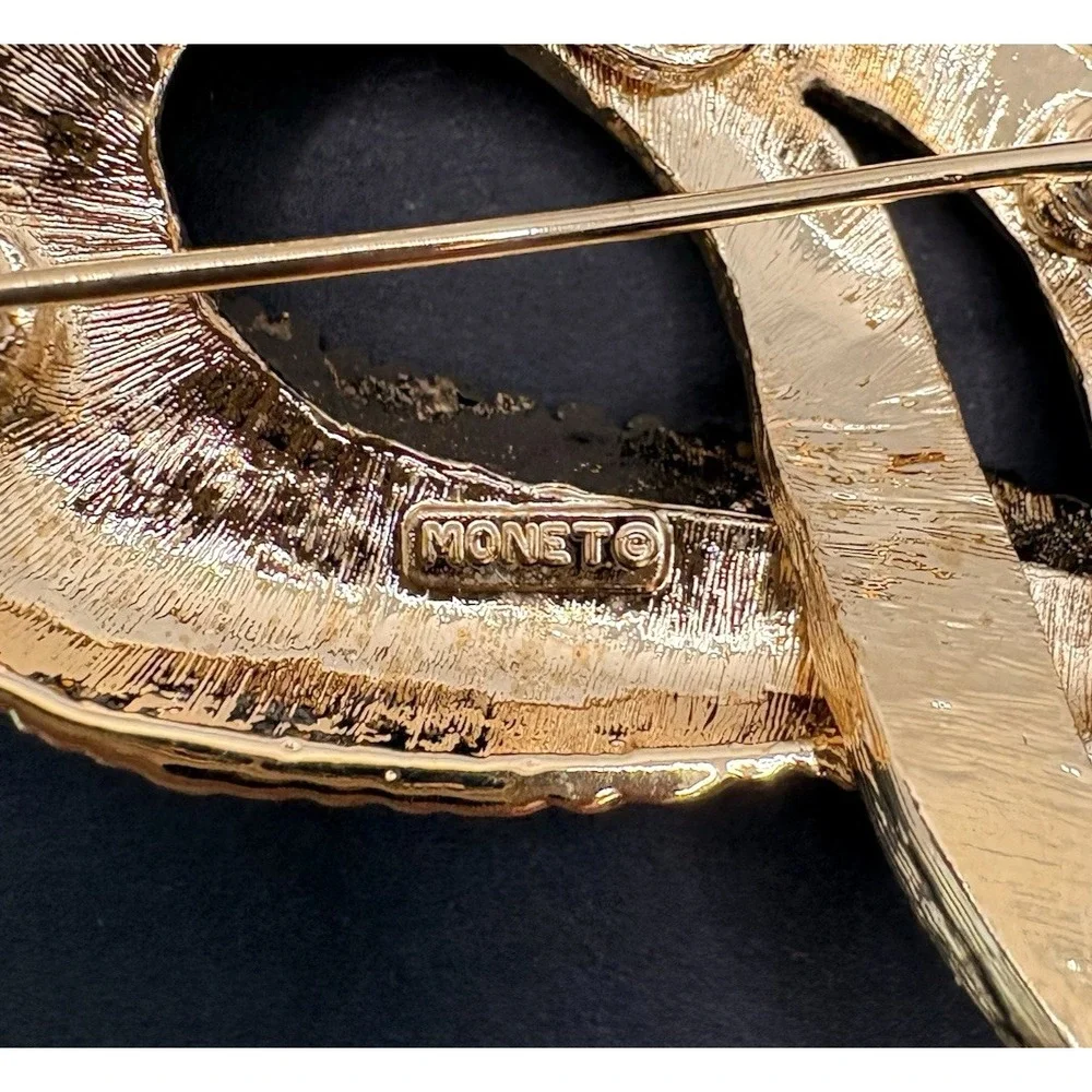 Monet vintage feather
